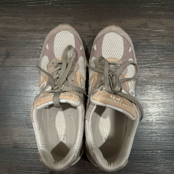 NEW BALANCE 991 Size 9 US Made In England Beige Brown Trainers Women’s - Picture 4 of 7